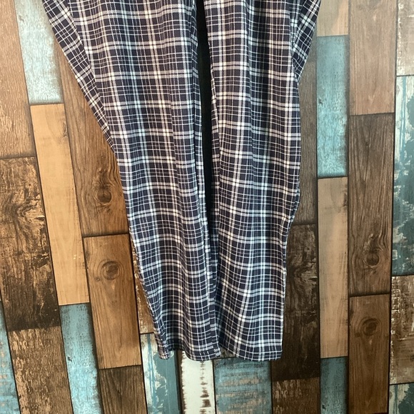Seven7 pull on Pinterest stretchy plaid pants - Picture 3 of 16